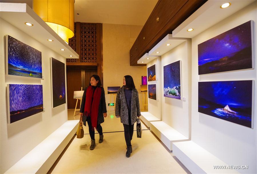 CHINA-LHASA-STARRY HIMALAYAS-PHOTO EXHIBITION (CN)