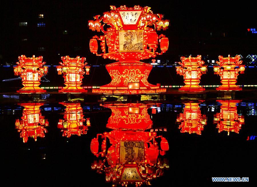 #CHINA-HUBEI-XUANEN-LANTERN (CN)