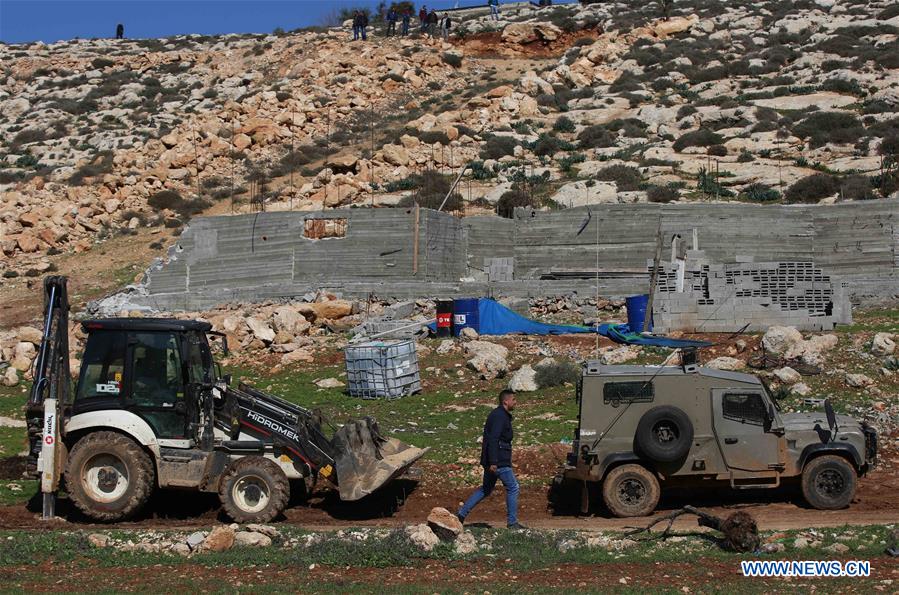 MIDEAST-NABLUS-DEMOLISH-HOUSE