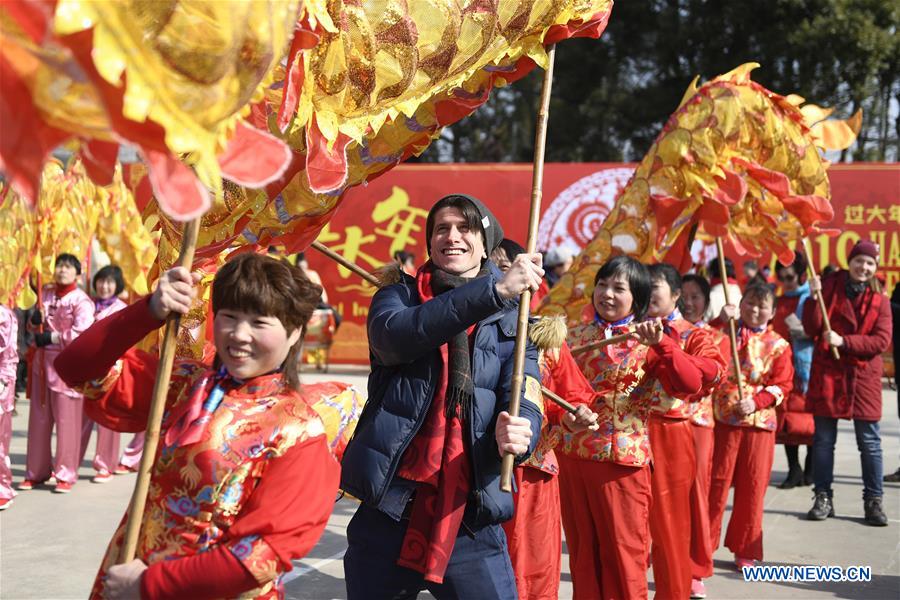 CHINA-ZHEJIANG-FOREIGNERS-FOLK CUSTOM (CN)