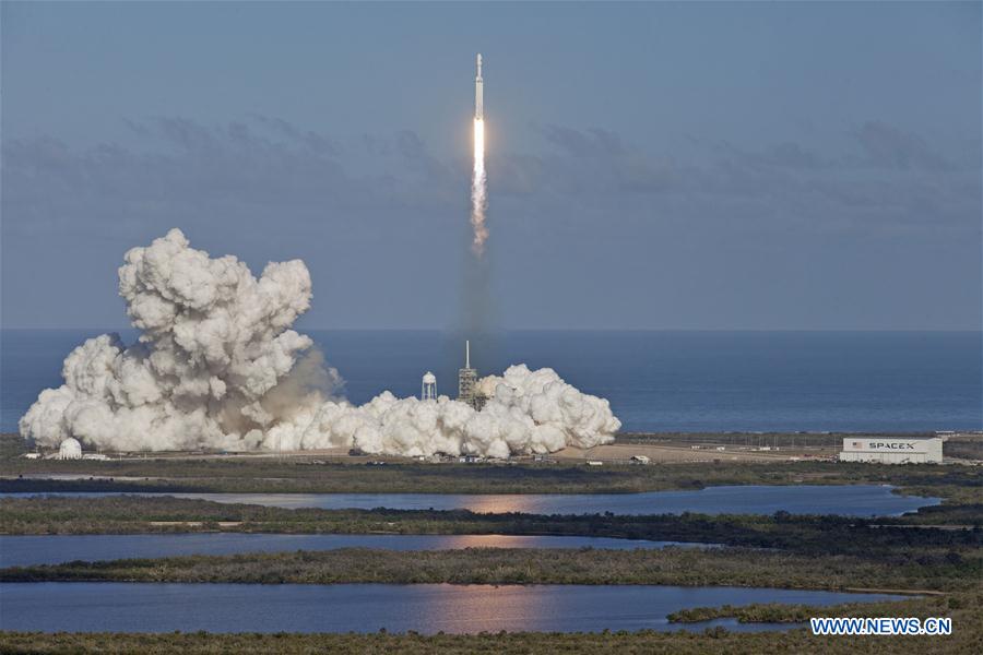 U.S.-FLORIDA-SPACEX-FALCON HEAVY-LAUNCH