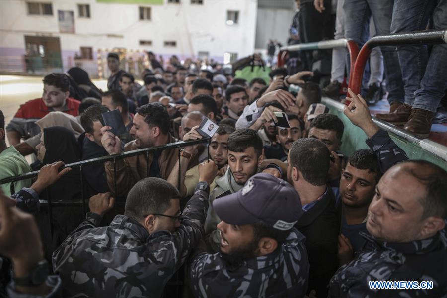 MIDEAST-KHAN YOUNIS-RAFAH CROSSING-OPENING