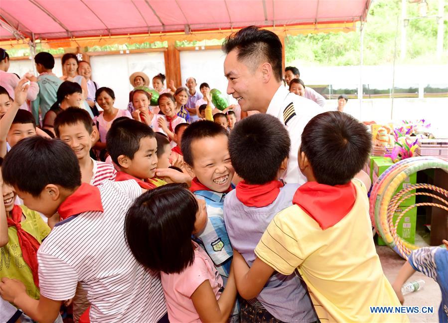 #CHINA-HUNAN-ARILINES-INT'L CHILDREN'S DAY(CN*)