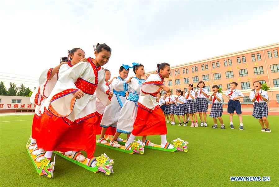 CHINA-DRAGON BOAT FESTIVAL-CELEBRATIONS (CN)