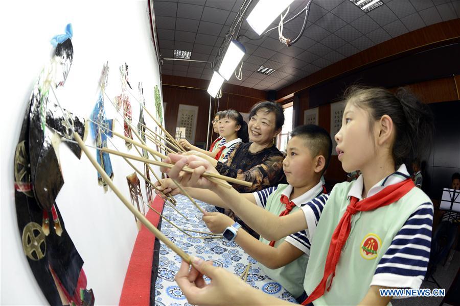 CHINA-HEBEI-SHADOW PUPPET-CLASS (CN)