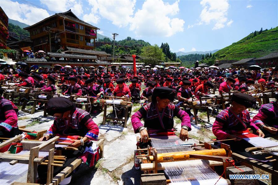 #CHINA-GUANGXI-GUILIN-DRYING CLOTHES FESTIVAL (CN)