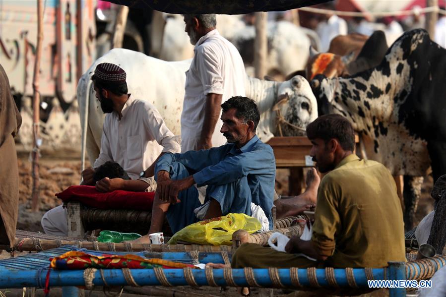 PAKISTAN-ISLAMABAD-EID AL-ADHA-LIVESTOCK MARKET