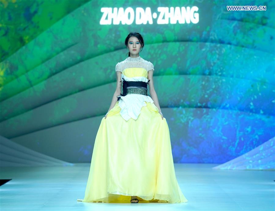 CHINA-HUBEI-WUHAN-FASHION WEEK (CN)