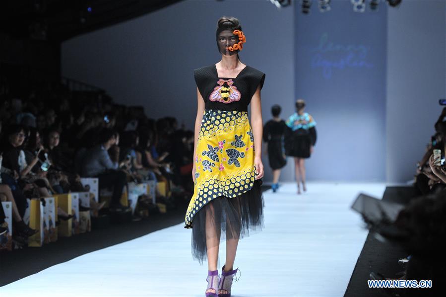 INDONESIA-JAKARTA-FASHION WEEK-LENNY AGUSTIN