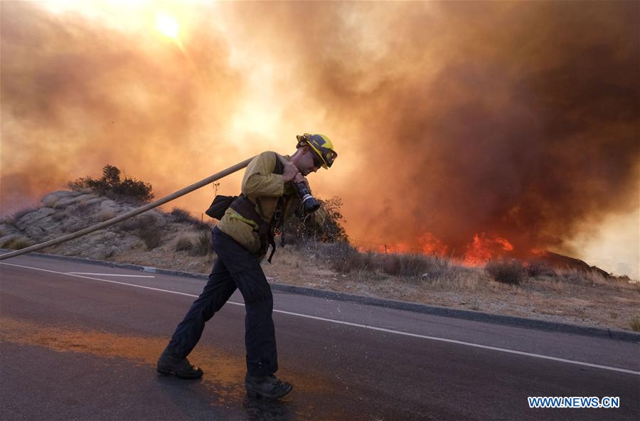 U.S.-SIMI VALLEY-WILDFIRE