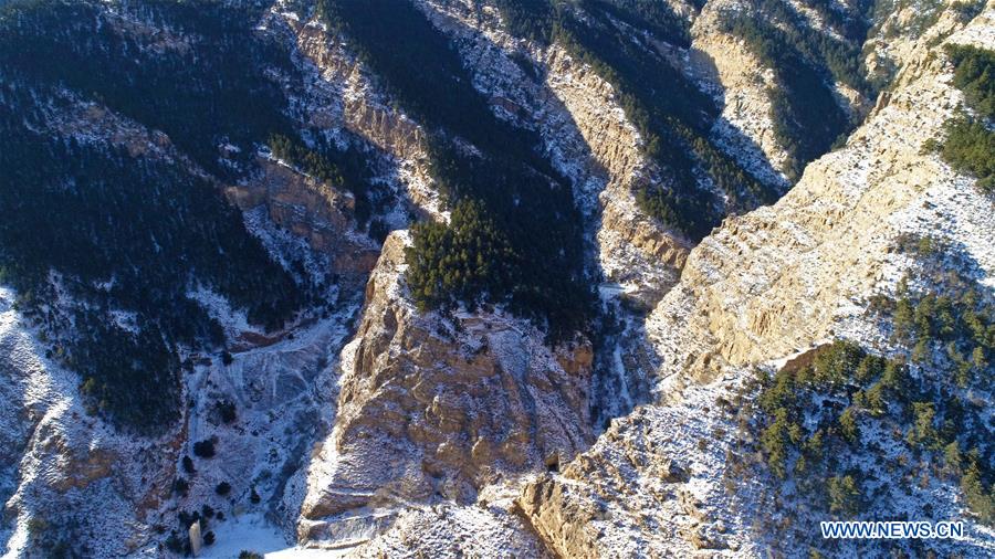 CHINA-NINGXIA-HELAN MOUNTAIN-WINTER SCENERY (CN)