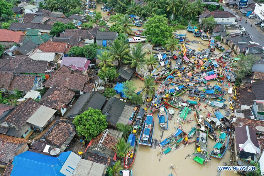 INDONESIA-BANTEN-TSUNAMI-DESTROYED BOATS