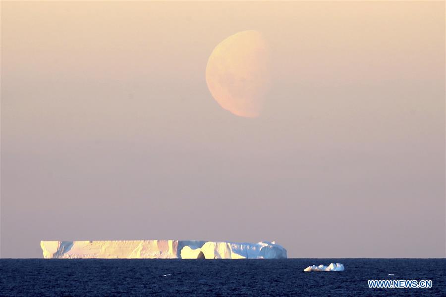 XINHUA PHOTOS OF THE DAY