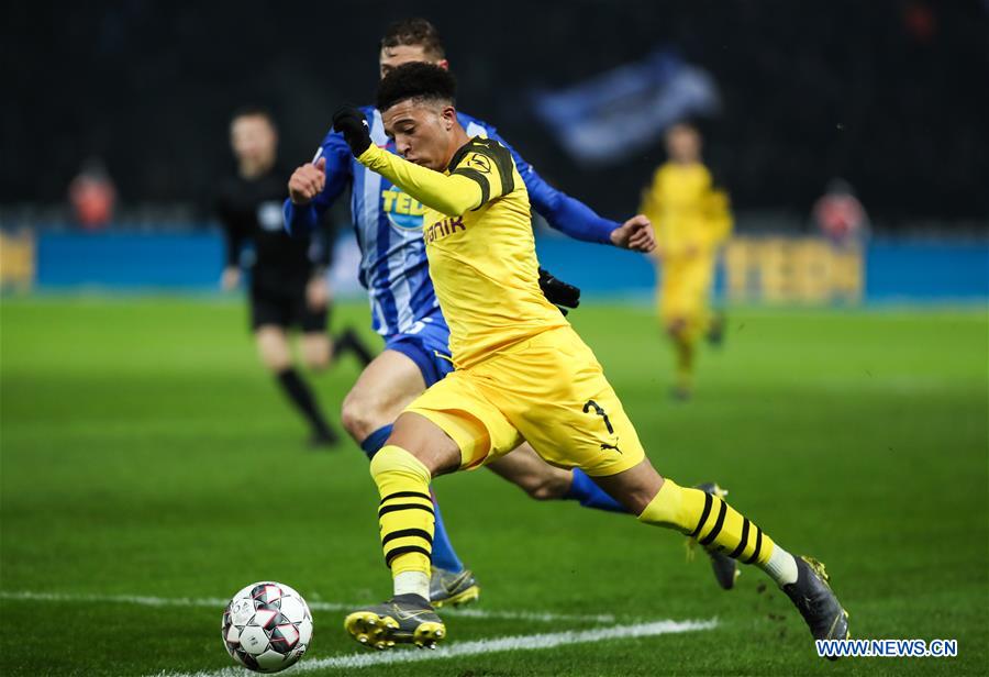 (SP)GERMANY-BERLIN-SOCCER-BUNDESLIGA-HERTHA VS DORTMUND