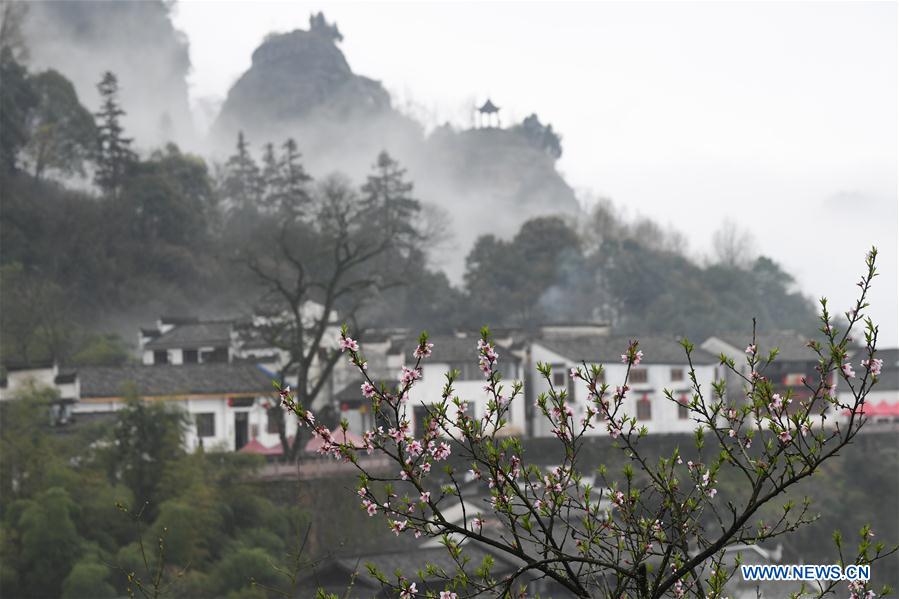 CHINA-ANHUI-HUANGSHAN-SCENERY (CN)