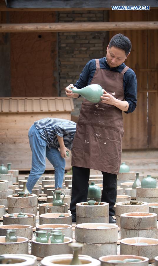 CHINA-ZHEJIANG-LONGQUAN-CELADON MAKER (CN)