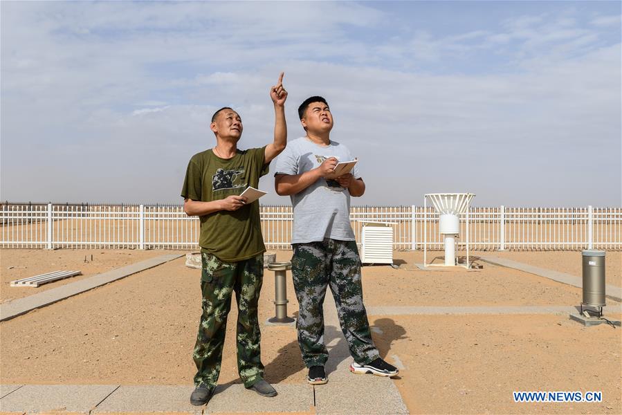 CHINA-INNER MONGOLIA-EJIN QI-METEOROLOGICAL STATION-WORKER (CN)