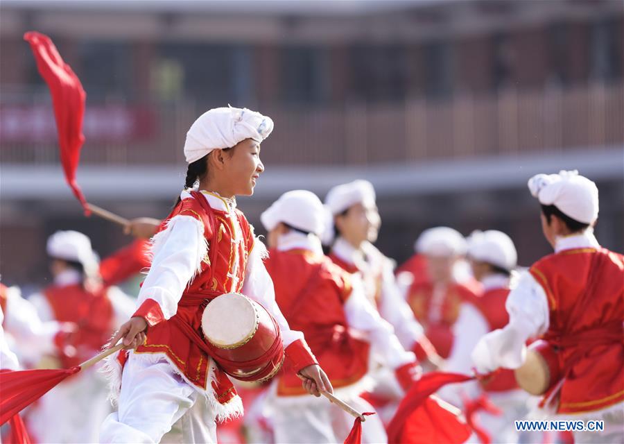 #CHINA-INNER MONGOLIA-HOHHOT-SCHOOL-ELECTIVE COURSES-ANSAI WAIST DRUM (CN)