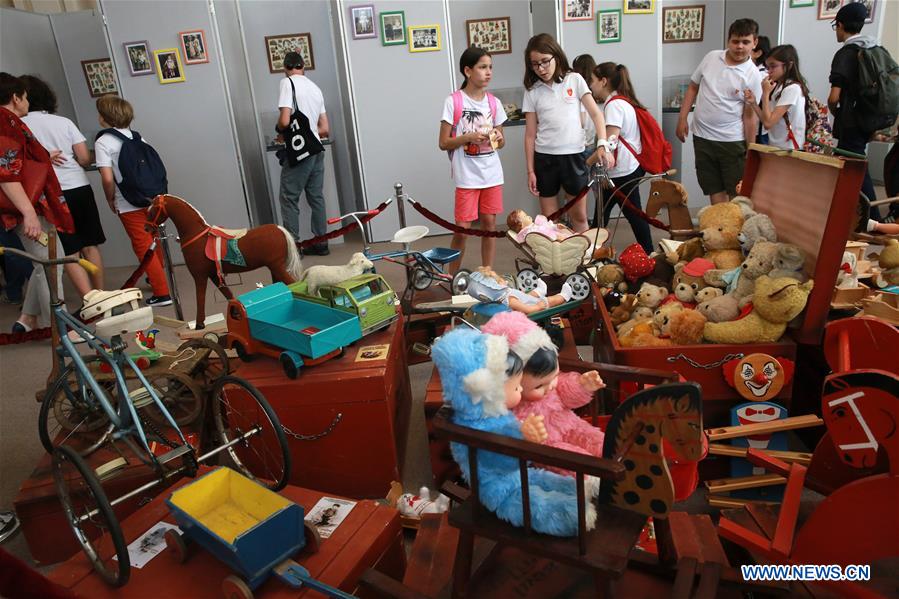 ROMANIA-BUCHAREST-CHILDREN'S DAY-TOYS EXHIBITION