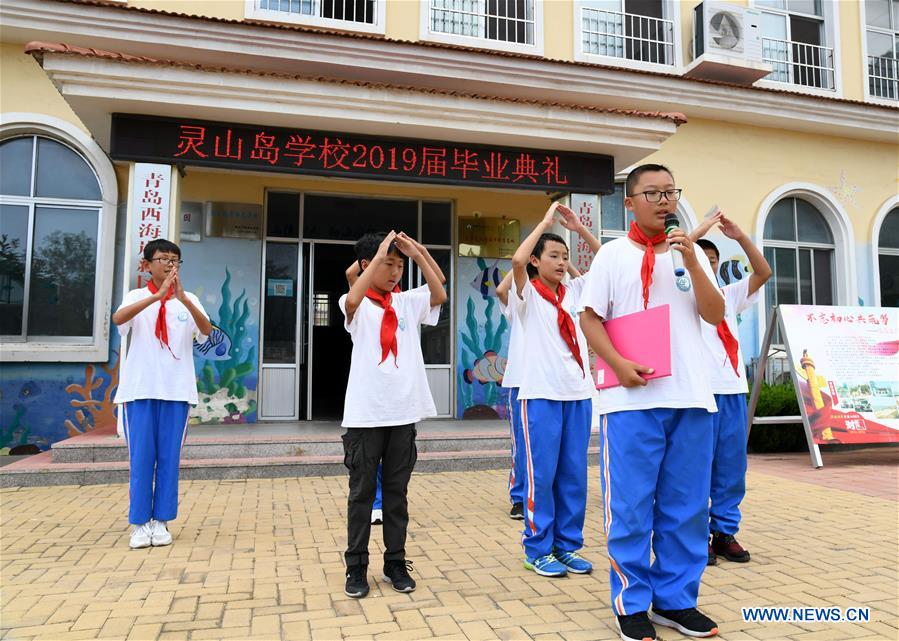 CHINA-QINGDAO-LINGSHAN ISLAND-GRADUATION CEREMONY (CN)