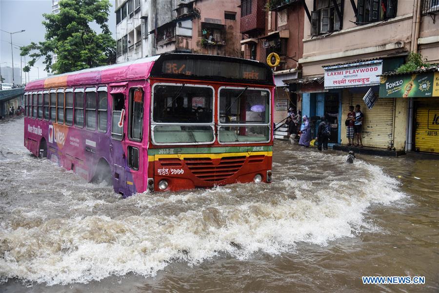 INDIA-MUMBAI-MONSOON RAINS