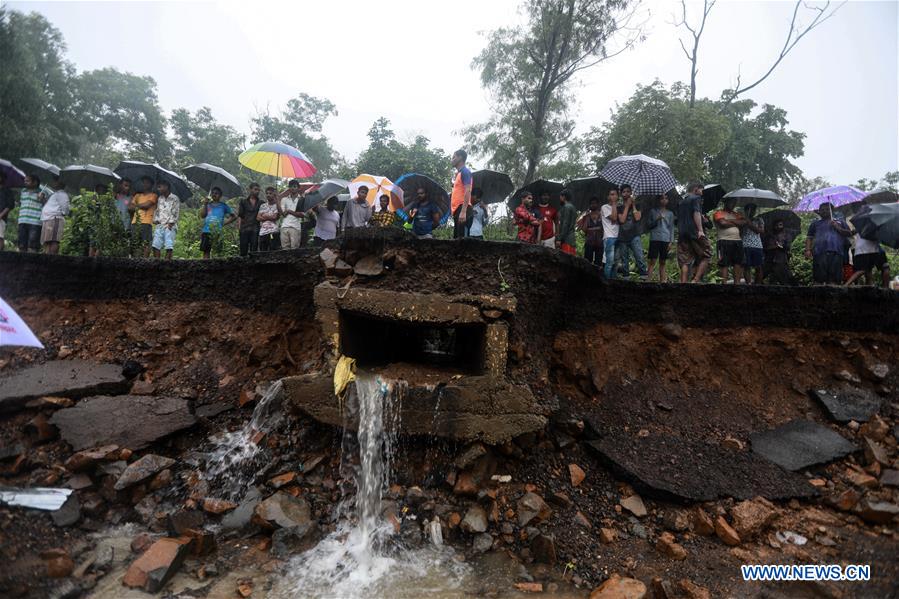 INDIA-MUMBAI-MONSOON INCIDENT