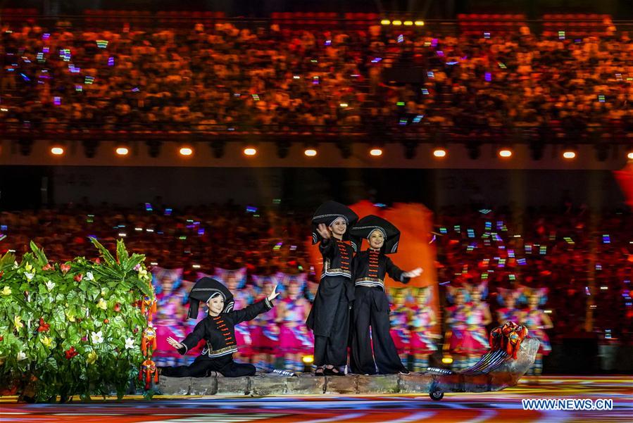 (SP)CHINA-ZHENGZHOU-NATIONAL TRADITIONAL GAMES OF ETHNIC MINORITIES-OPENING CEREMONY (CN)