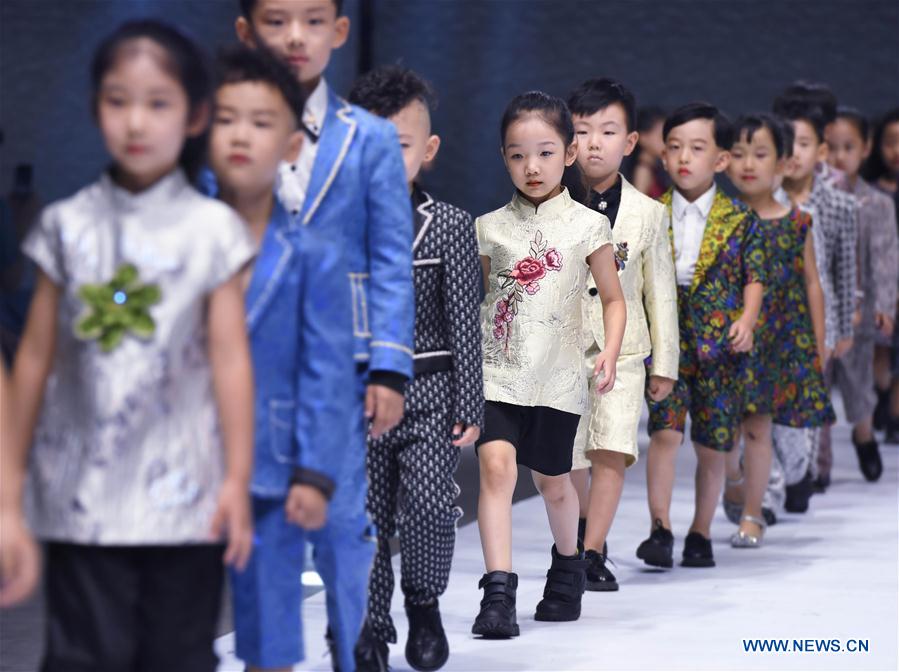 CHINA-SHANDONG-QINGDAO-FASHION WEEK (CN)