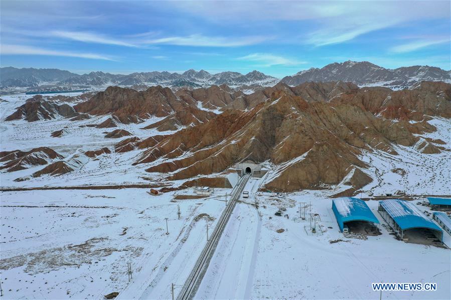 CHINA-QINGHAI-GOLMUD-DUNHUANG-GOLMUD RAILWAY-OPERATION (CN)