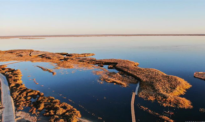 Scenery of Juyan Lake in N China's Inner Mongolia