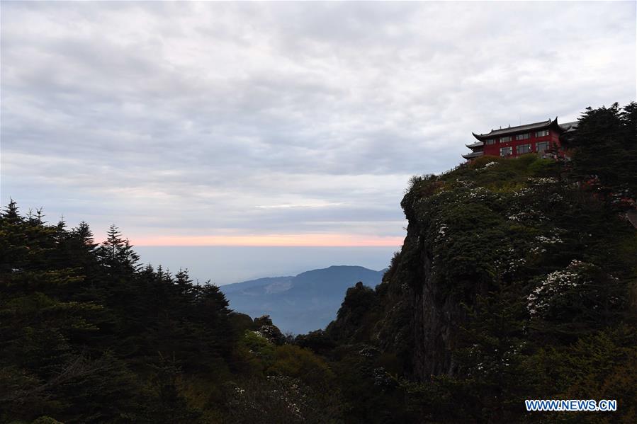 CHINA-SICHUAN-MOUNT EMEI-SCENERY (CN)