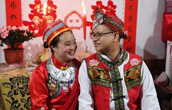 In pics: lovers dedicating to poverty alleviation finally get married