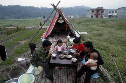 灾难挡不住希望：生活，依然在继续