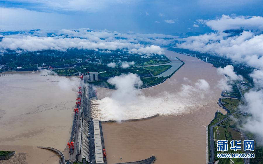 #（图文互动）（2）三峡水利枢纽迎战建库以来最大洪峰