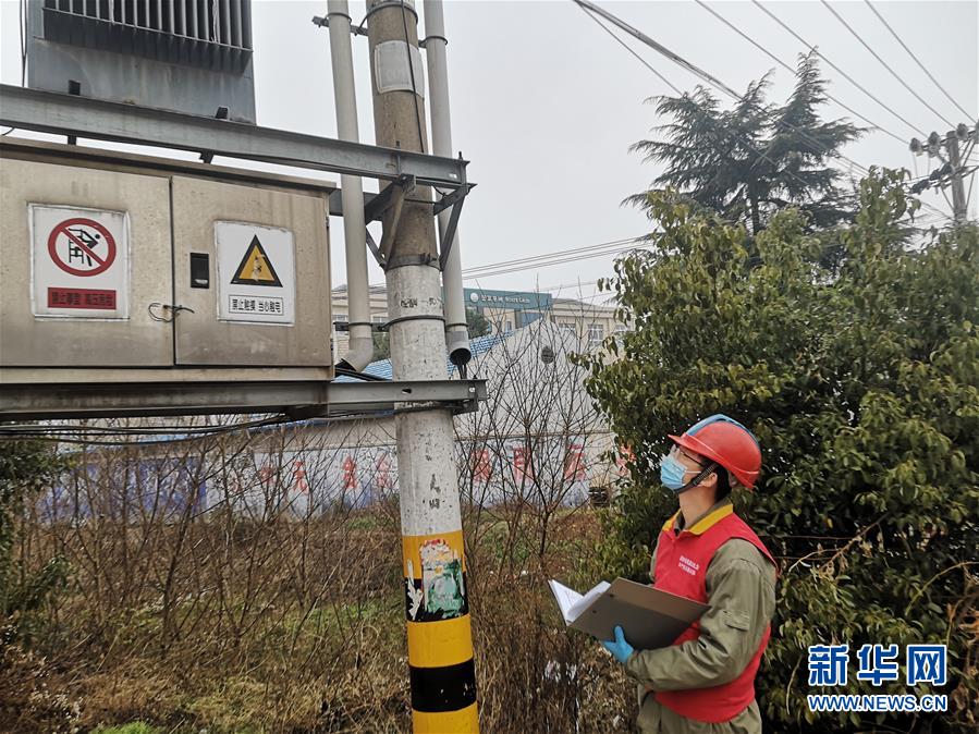 （青春的梦想 青春的奋斗·图文互动）（1）年轻，就要无悔担当——青春在奉献中闪光