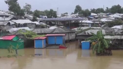 天灾！暴雨倾盆 孟加拉国难民村30万人被困