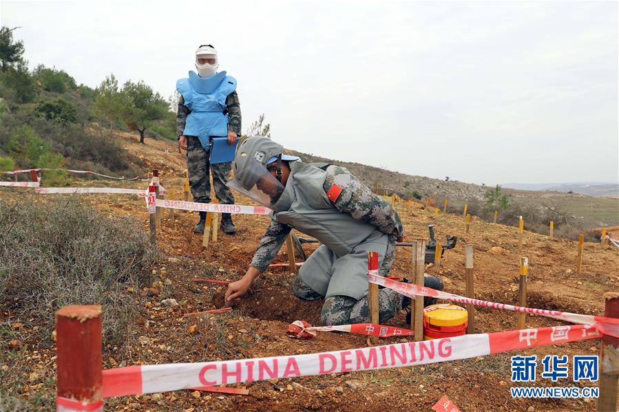 （国际·图文互动）（3）通讯：“中国军人扫雷一如既往专业和敬业！”——记中国赴黎维和部队完成“蓝线”3个雷场清排任务